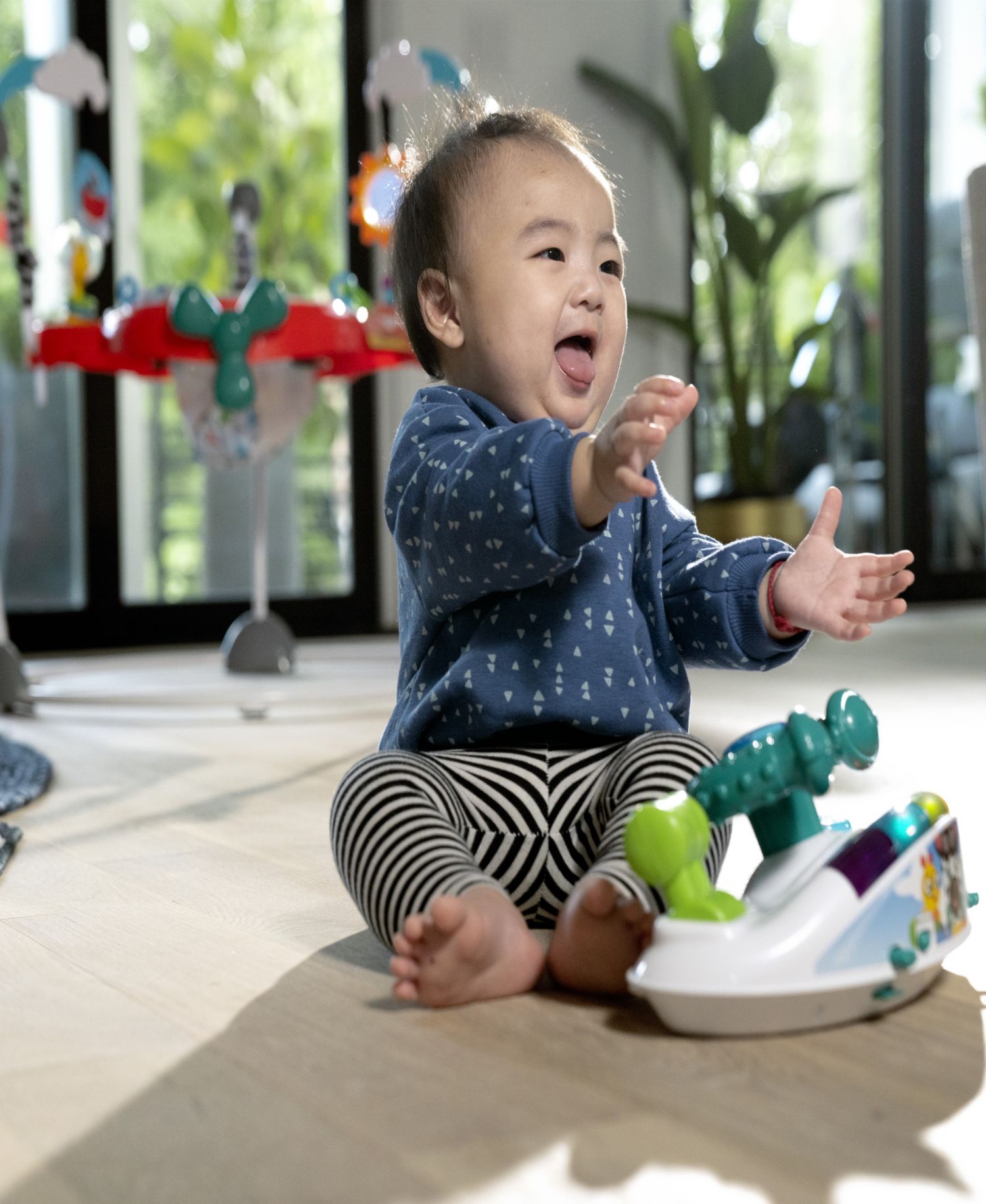 Baby Ocean Explorers Airplane Adventure 2-in-1 Activity Jumper