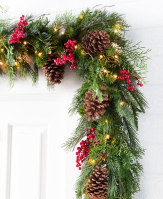 10 ft Outdoor Berry Pine Pre-Lit Garland