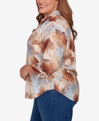 Plus Size Classic Textured Leaf Button Front Top