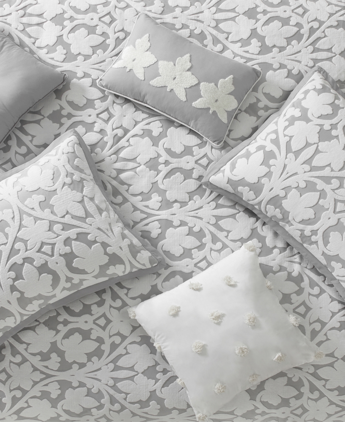 Stratford Park Adissa Floral 7-pc. Comforter Set, King In Gray