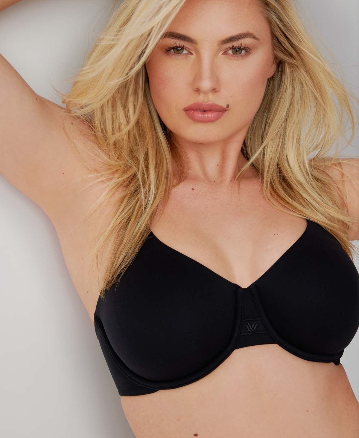Wacoal Ever Flexing Underwire Bra In Black