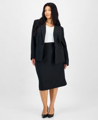 Plus Size Crepe One-Button Blazer