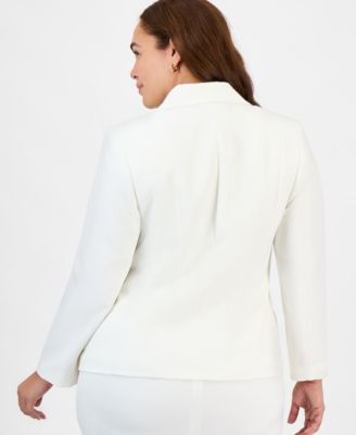 Plus Size Crepe One-Button Blazer