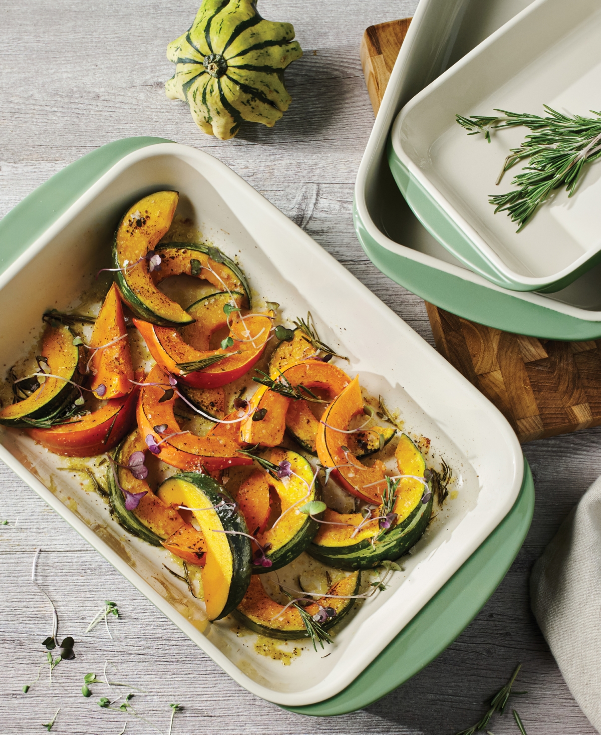 Tramontina Mae Porcelain Enameled 3-piece Bakeware Set In Green