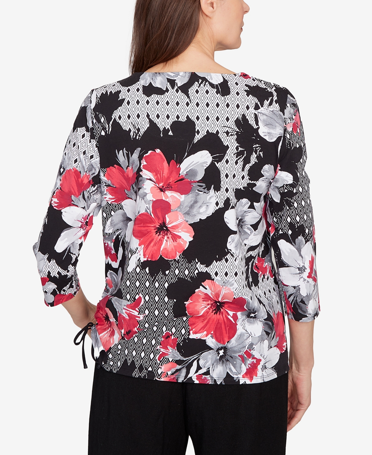 Alfred Dunner Petite Patchwork Floral Top In Red