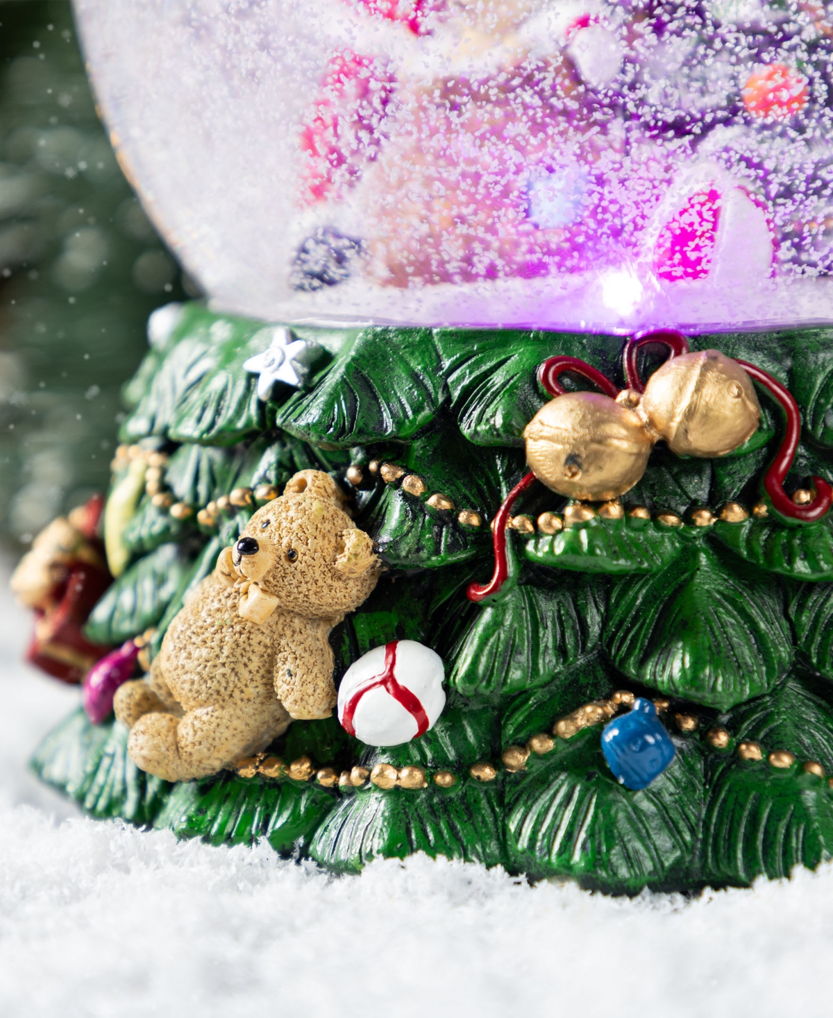 Glitzhome 150mm Lighted Resin Christmas Musical Snowflakes Santa Water Globe In Multi