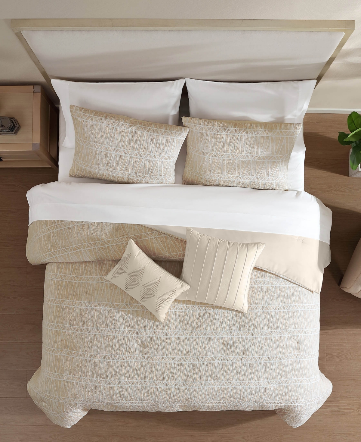Hallmart Collectibles Wells Geometric 9-pc. Comforter Set, Full In Sand