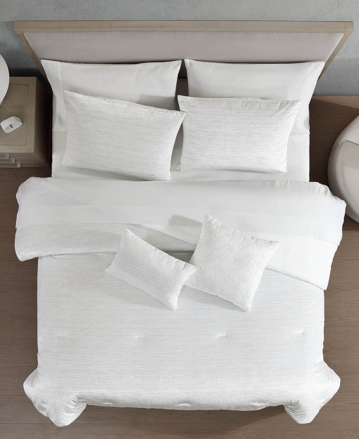 Hallmart Collectibles Selina Velvet 9-Pc. Comforter Set