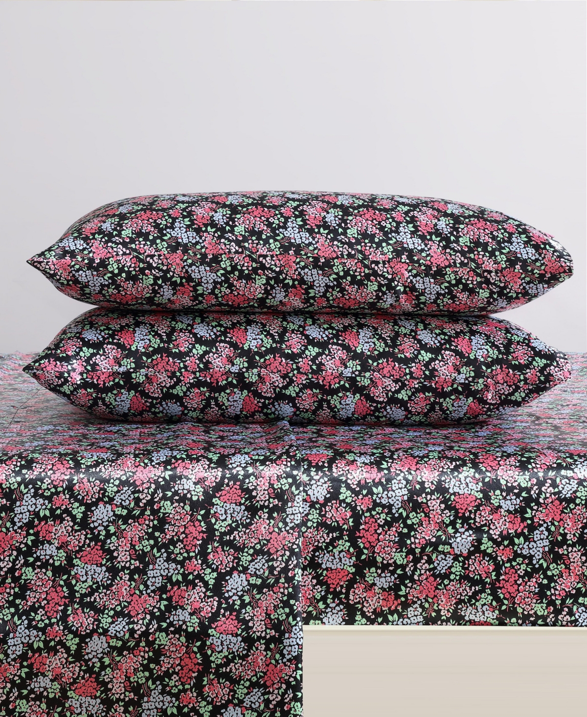 Betsey Johnson Closeout!  Satin 3-pc. Sheet Set, Twin