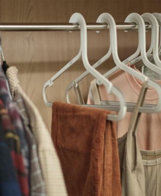 Orderly Anti-tangle Clothes Hangers, 20 Pack