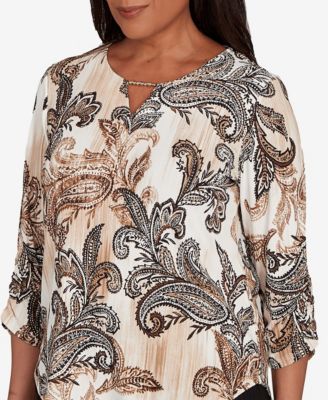 Women's Textured Paisley Ruched Sleeves Top