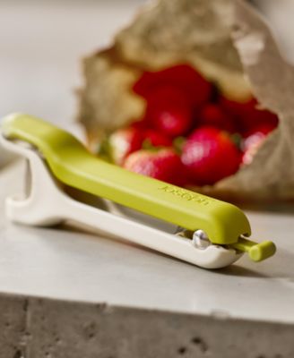 Tweezy 2-in-1 Pitter and Huller