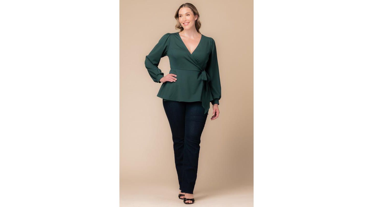 Женский топ Kiyonna Plus Size Natasha Long Sleeve Wrap, цвет: Тёмно-зелёный — фото 3