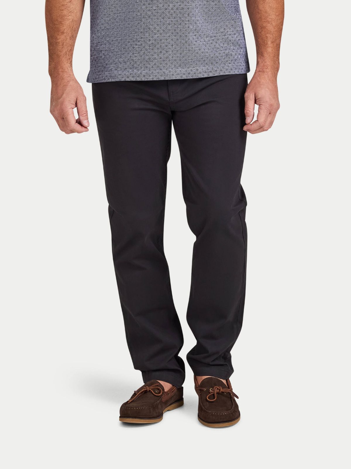 Широкие и высокие классические брюки-чинос