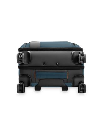 Essential 22" Carry-On Expandable Spinner