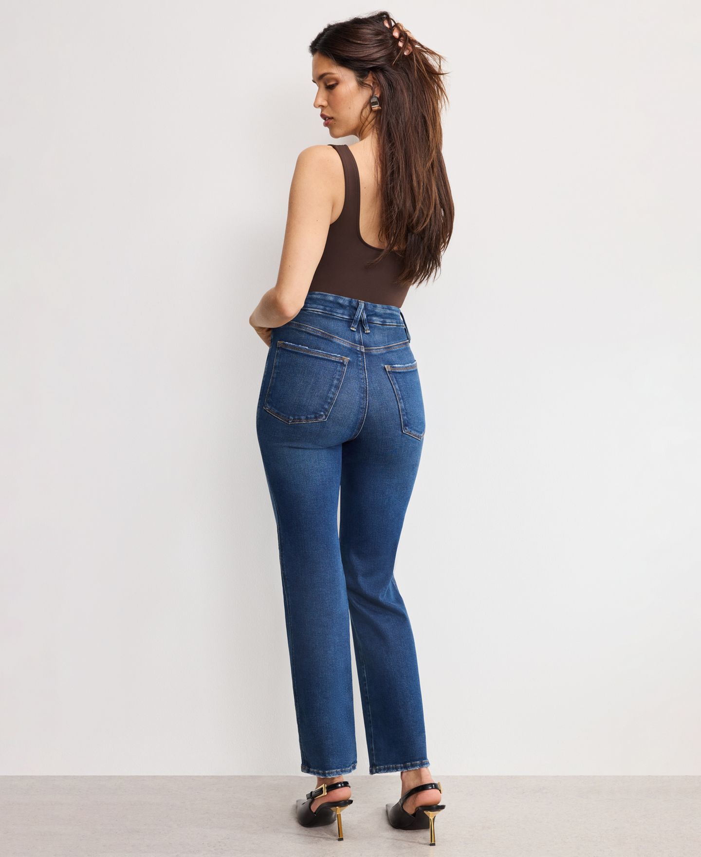 Женские джинсы Good American Soft Tech Good Curve Straight Jeans, Regular & Plus Size, цвет: Индиго — фото 4