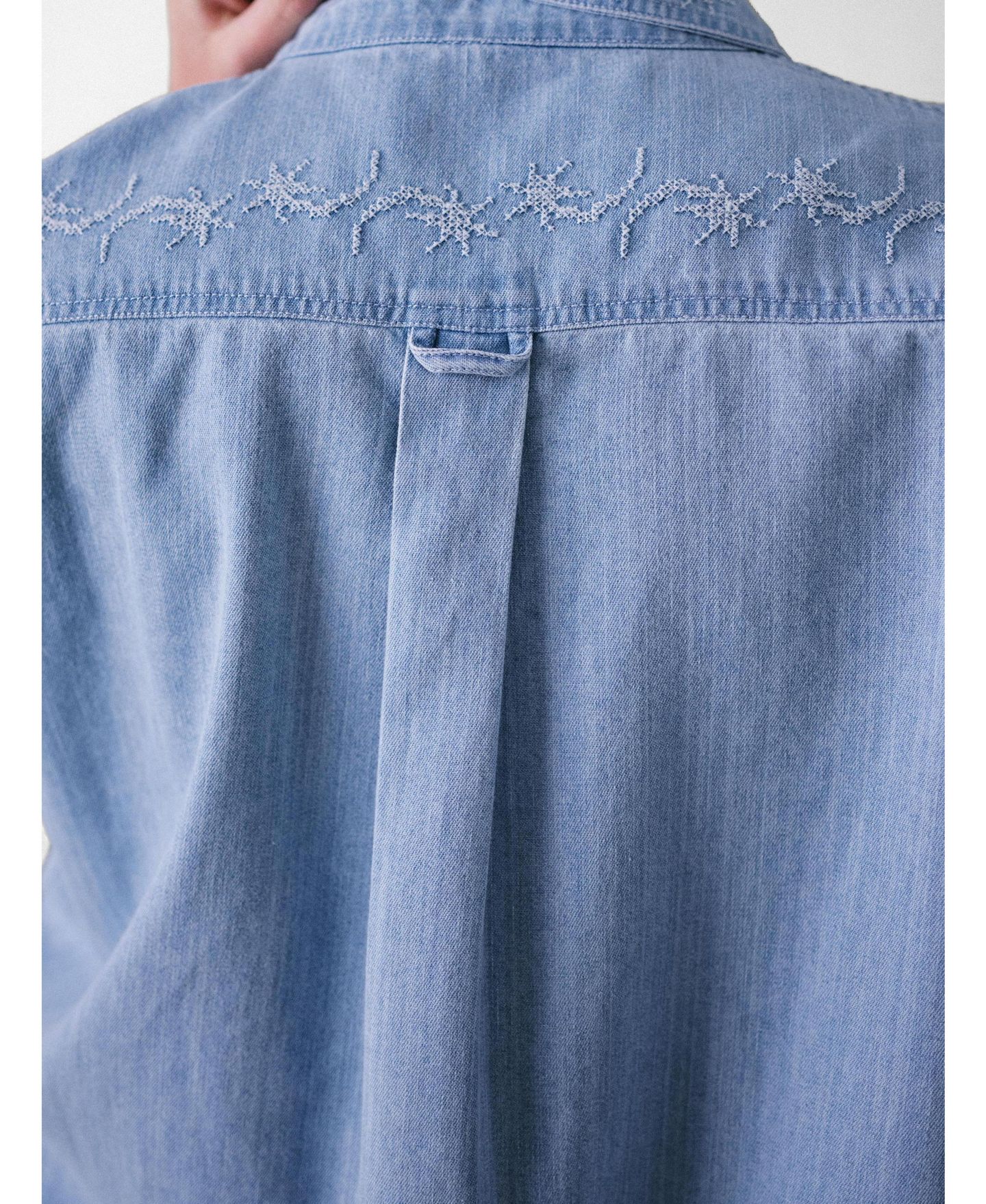 Женская блузка Cape Cove Stella Denim, цвет: Светлый джинсовый синий — фото 7