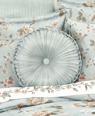 Prestige Tufted Round Decorative Pillow, 15" x 15"