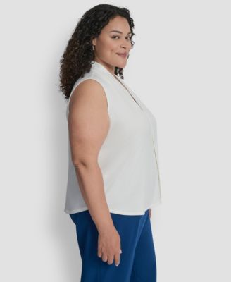Plus Size Sleeveless V-Neck Top