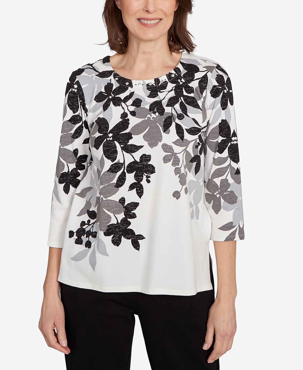 Alfred Dunner Women's Classic Shadow Leaf Three Quarter Sleeve Top In White