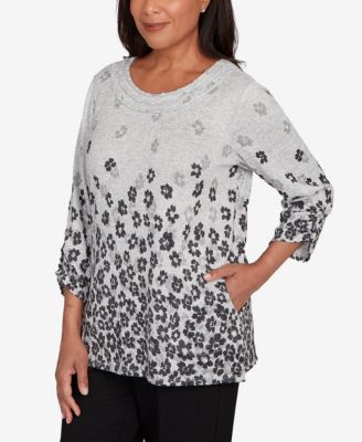Women's Classic Floral Border Gathered Sleeve Top