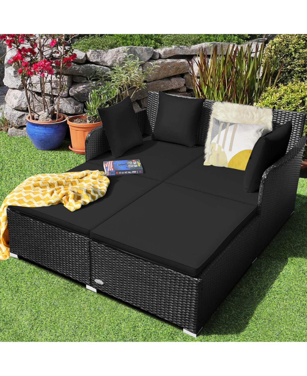 Outdoor Patio Rattan Daybed Thick Pillows Cushioned Sofa Furniture