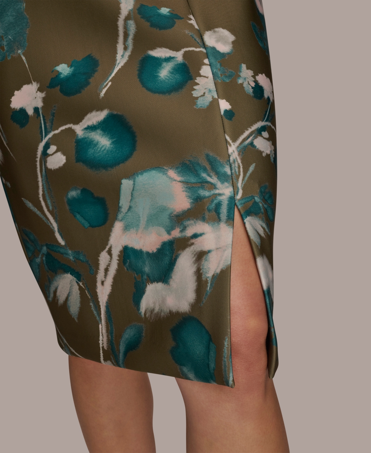 Donna Karan New York Floral Print Sleeveless Sheath Dress In Green