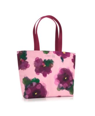 Clinique - APP ONLY! FREE Limited-edition Tote with any $125  purchase (Up to a $244 Value)