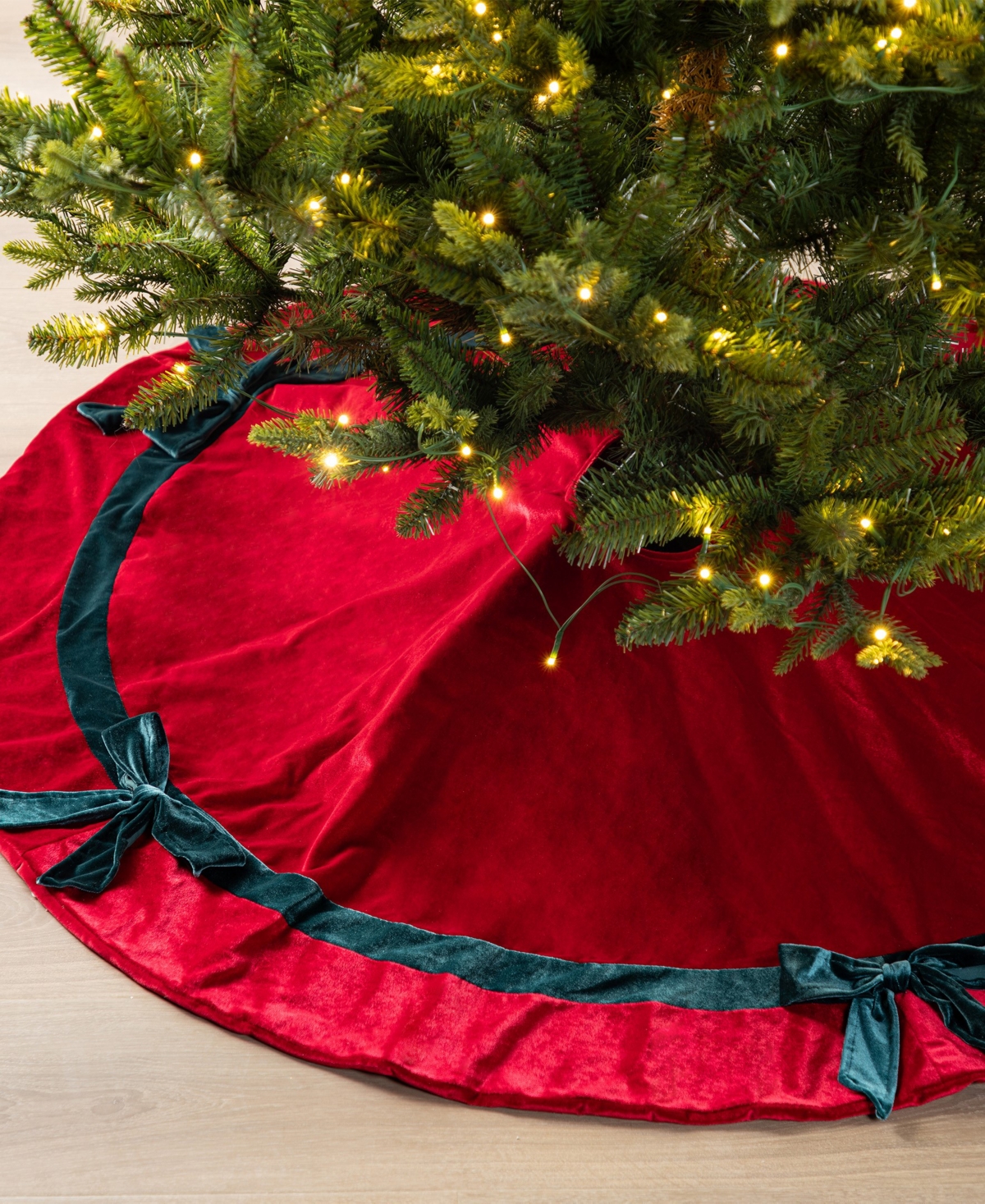 Glitzhome 48" Christmas Tree Skirt With Bows In Multi