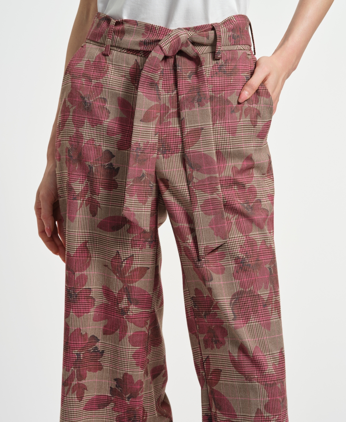 Isaac Mizrahi Women's Wide Leg Belted Plaid Pants In Multi