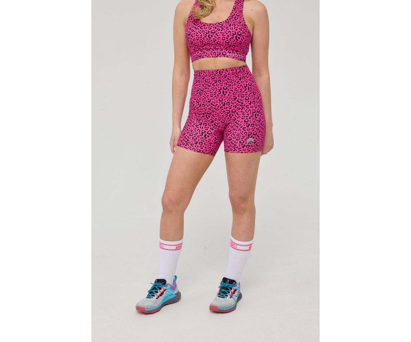Женские шорты OOSC Infinite High Waisted Shorts - Pink Leopard, цвет: Розовый леопардовый — фото 1
