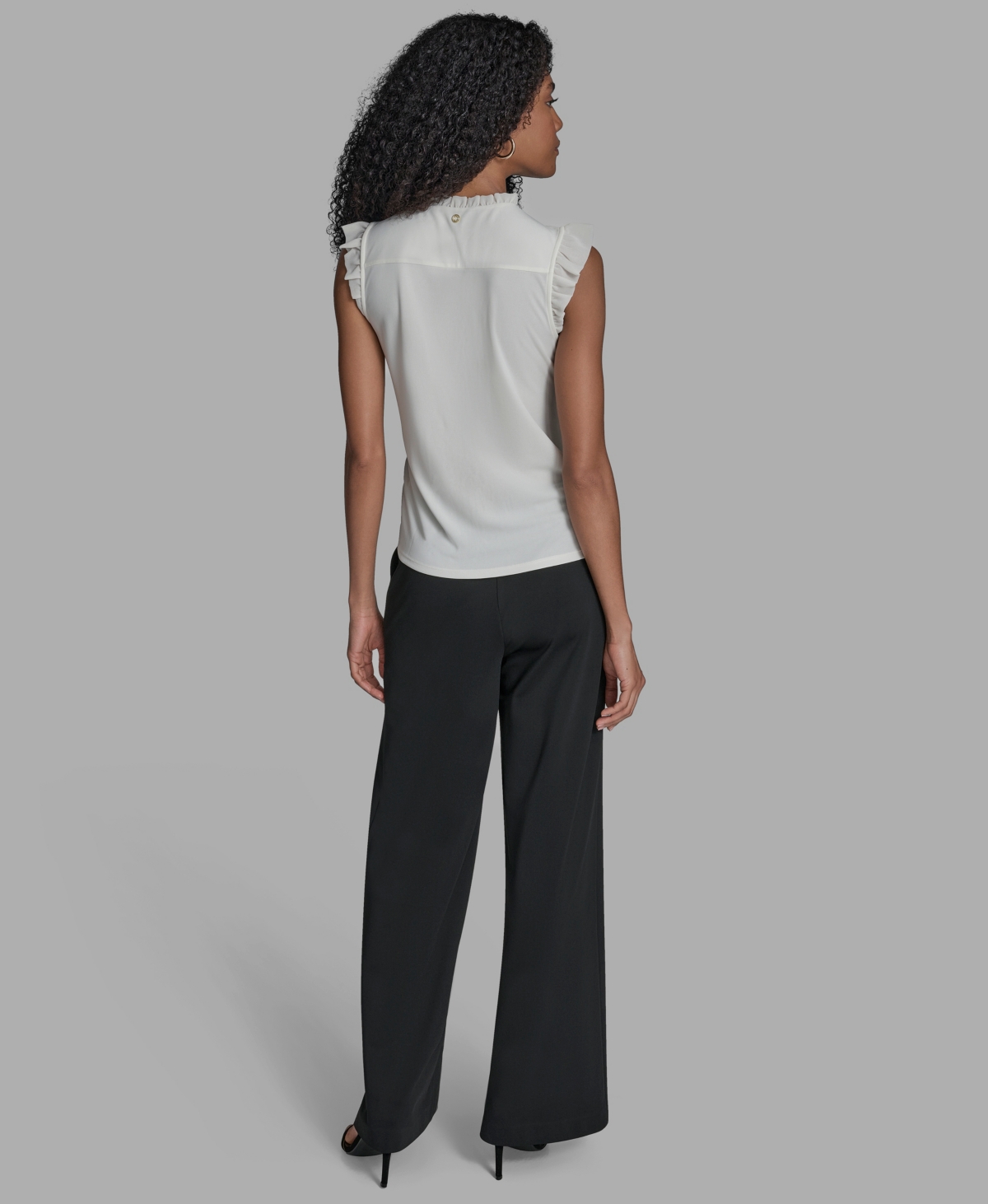Bcbg Women's Sleeveless Button Down Blouse In White