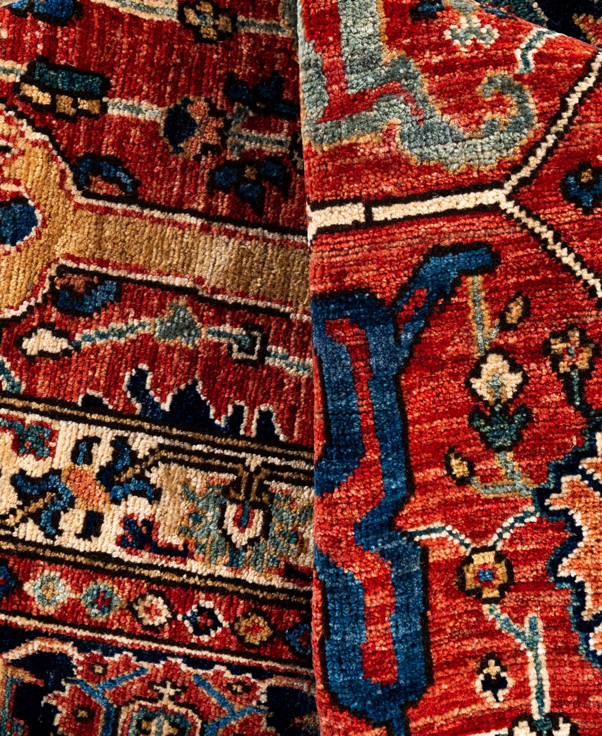 Adorn Hand Woven Rugs Serapi M0103-222 7'10"x9'10" Area Rug In Red