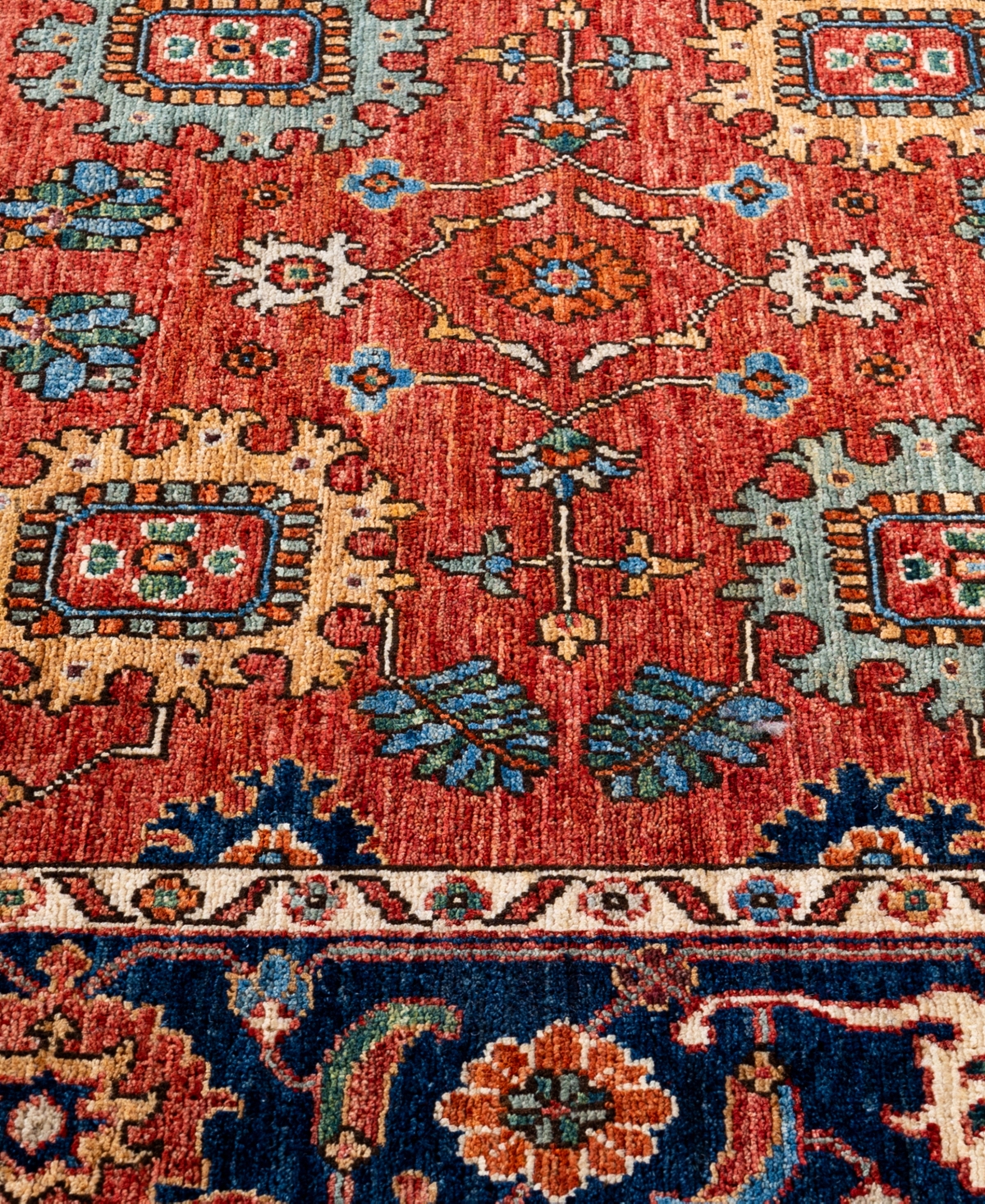Adorn Hand Woven Rugs Serapi M0103-318 4'3"x5'11" Area Rug In Red