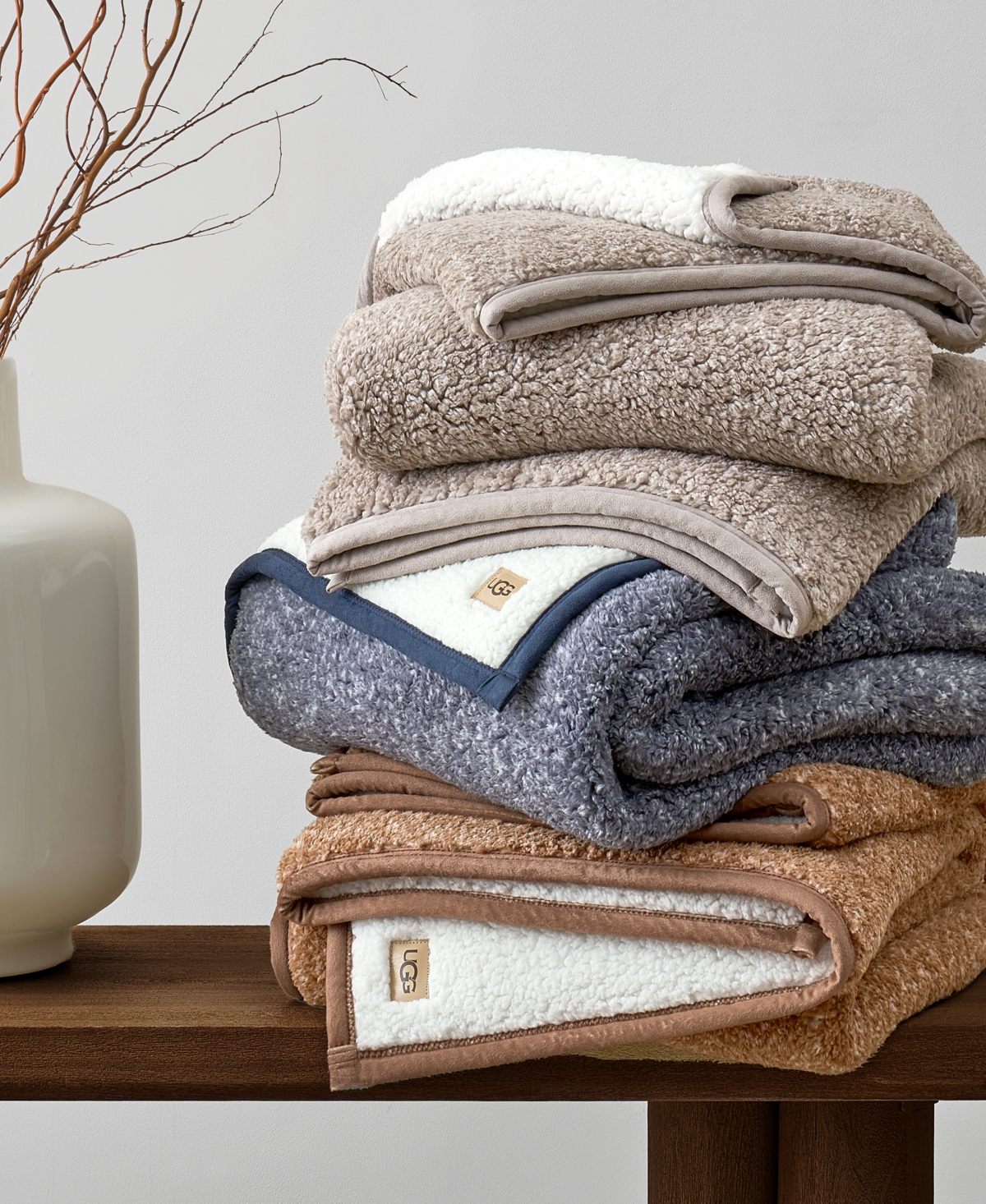Ugg Classic Fluff Throw, 50" X 70" In Brown