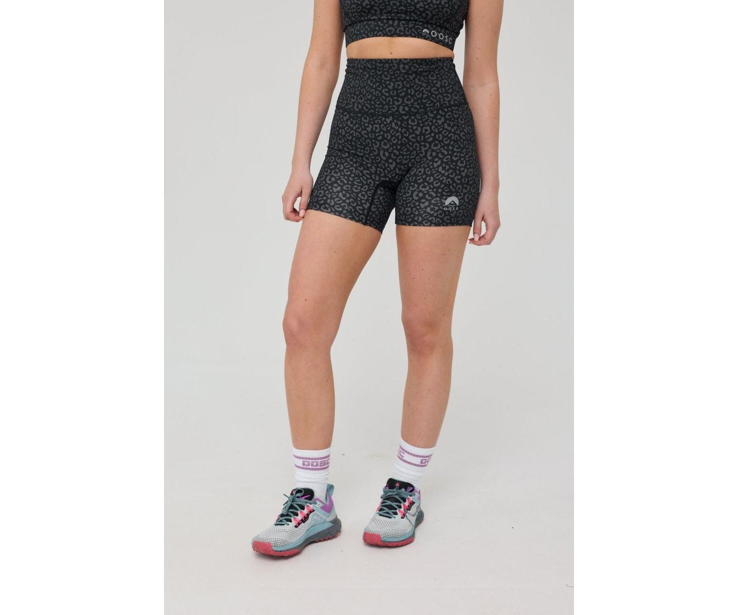 Женские шорты OOSC Infinite High Waisted Shorts - Black Leopard, цвет: Чёрный леопардовый — фото 1