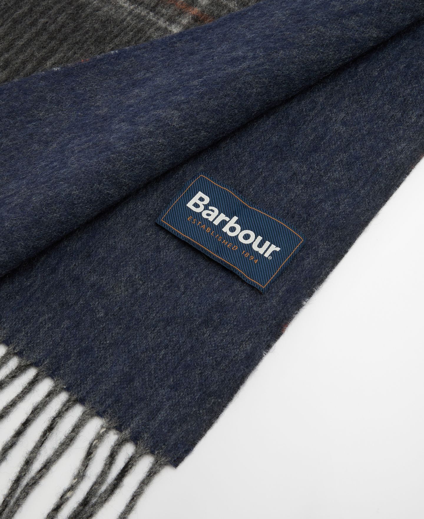 Мужской шарф Barbour Marsden Reversible, цвет: Серый / Тёмно-синий — фото 4