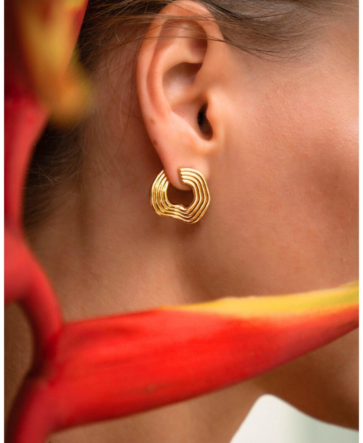 Ottoman Hands Nara Wave Stud Earrings