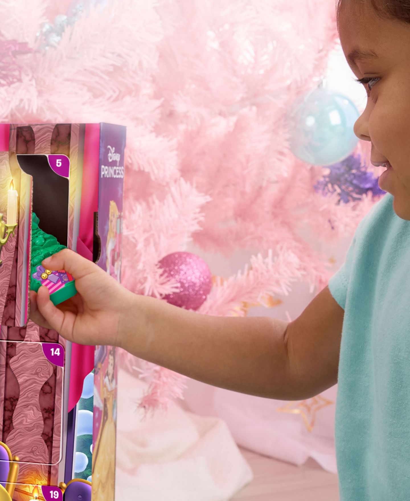 Детская игрушка Little People Disney Princess Advent Calendar, 24 Toys — фото 2