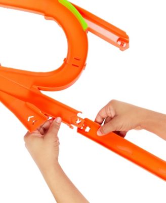 Stunt Tracks Mid-Air Crash Playset and Car