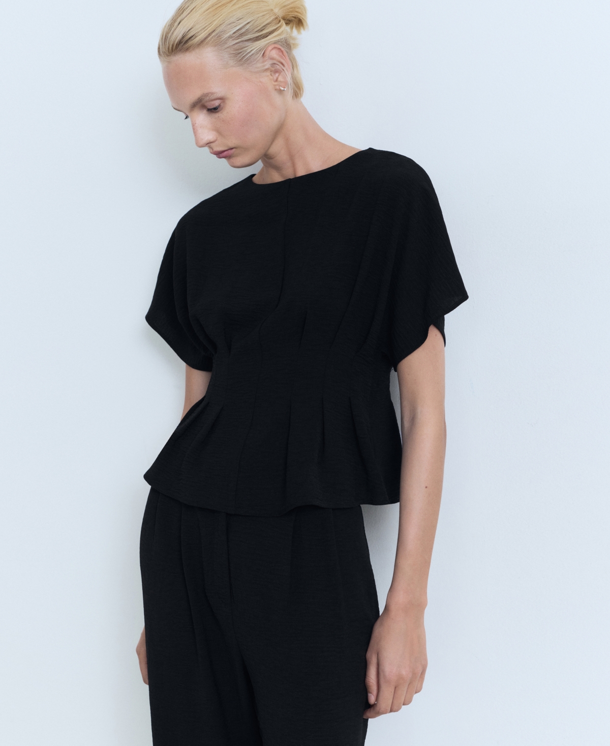 Mango Straight Fit Pleated Pants In Black