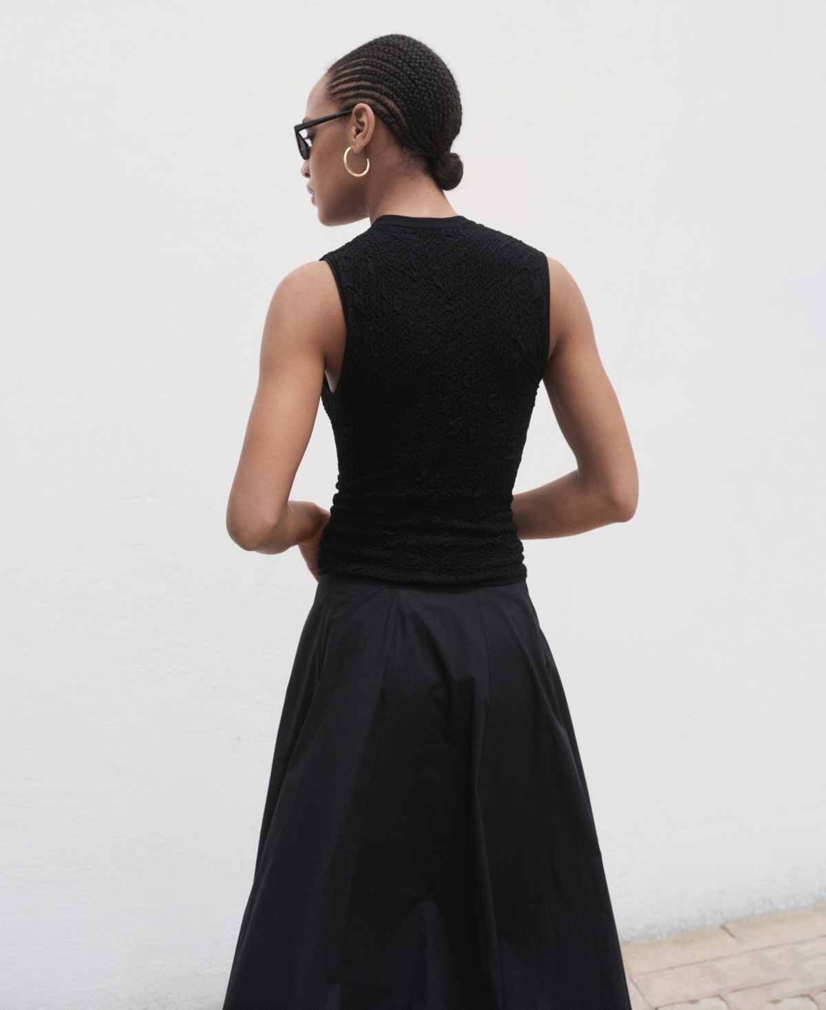 Mango Sleeveless Textured Crepe Sweater In Black