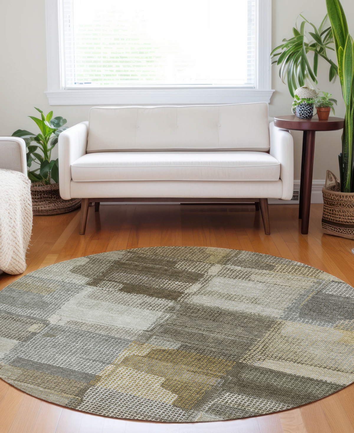 Dalyn Ravenna Rn10 8'x8' Round Area Rug In Brown