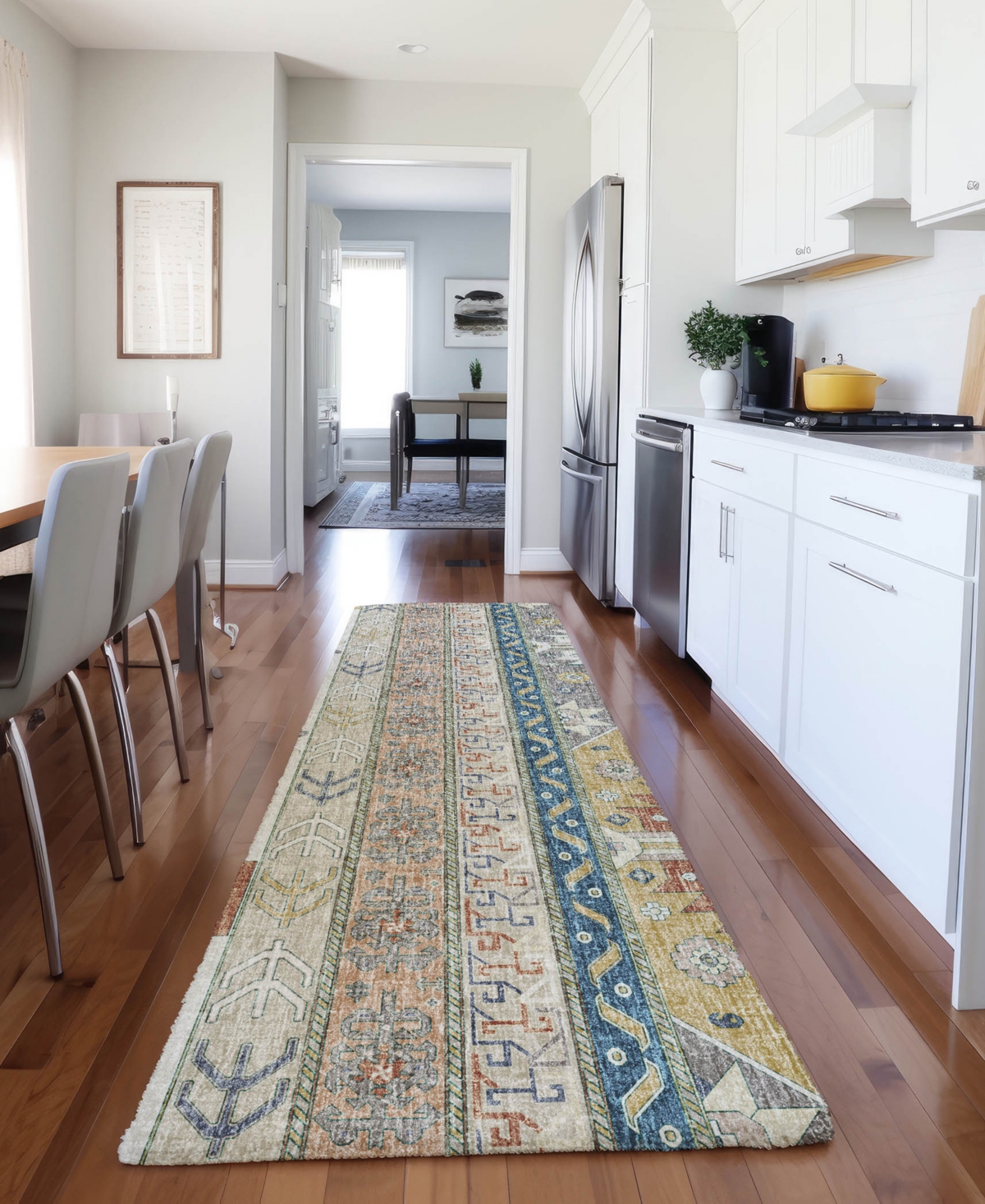 Dalyn Lorenzo Ln3 2'3"x7'6" Runner Area Rug In Multi