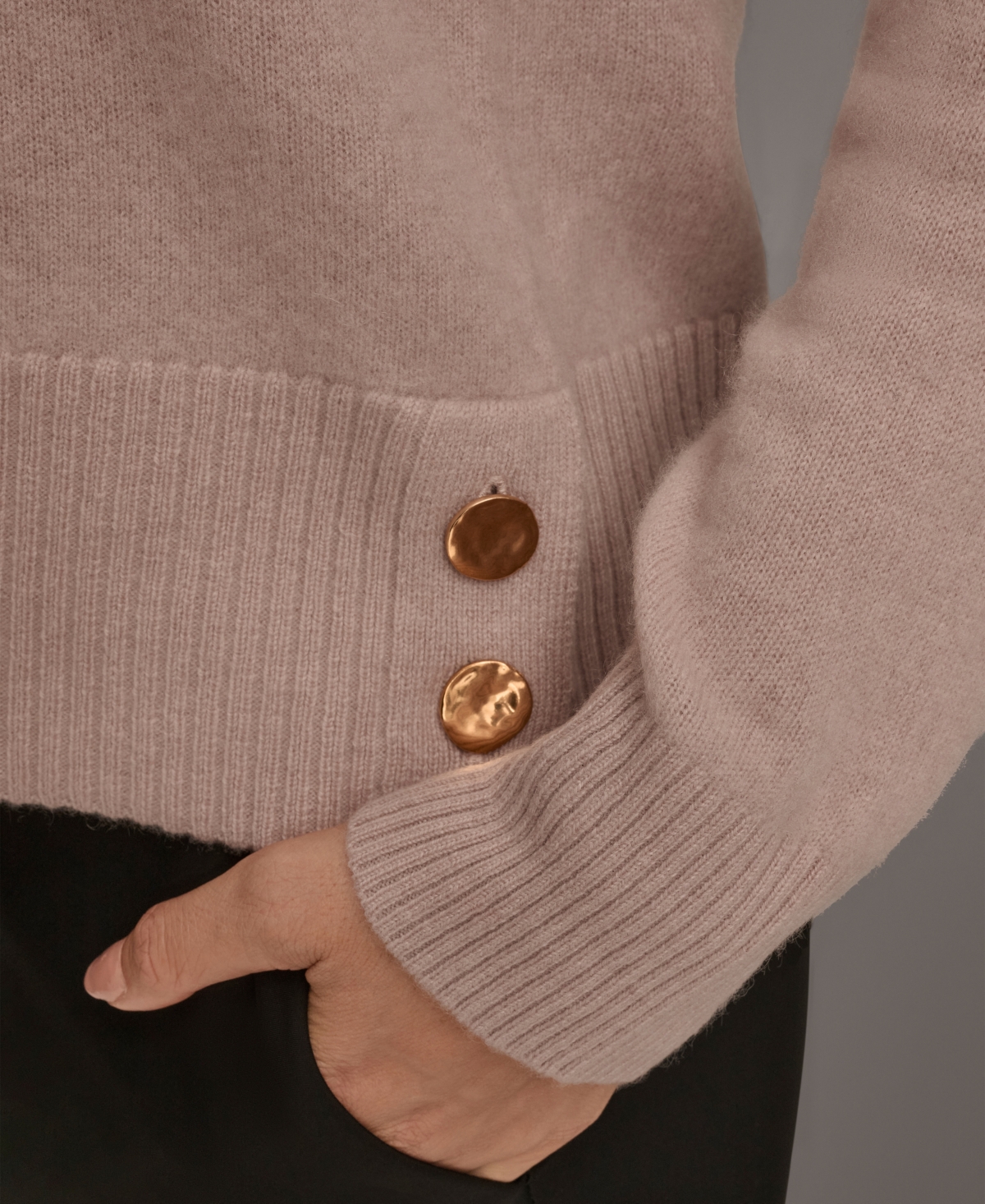 Donna Karan New York Women's V-Neck Cashmere Sweater