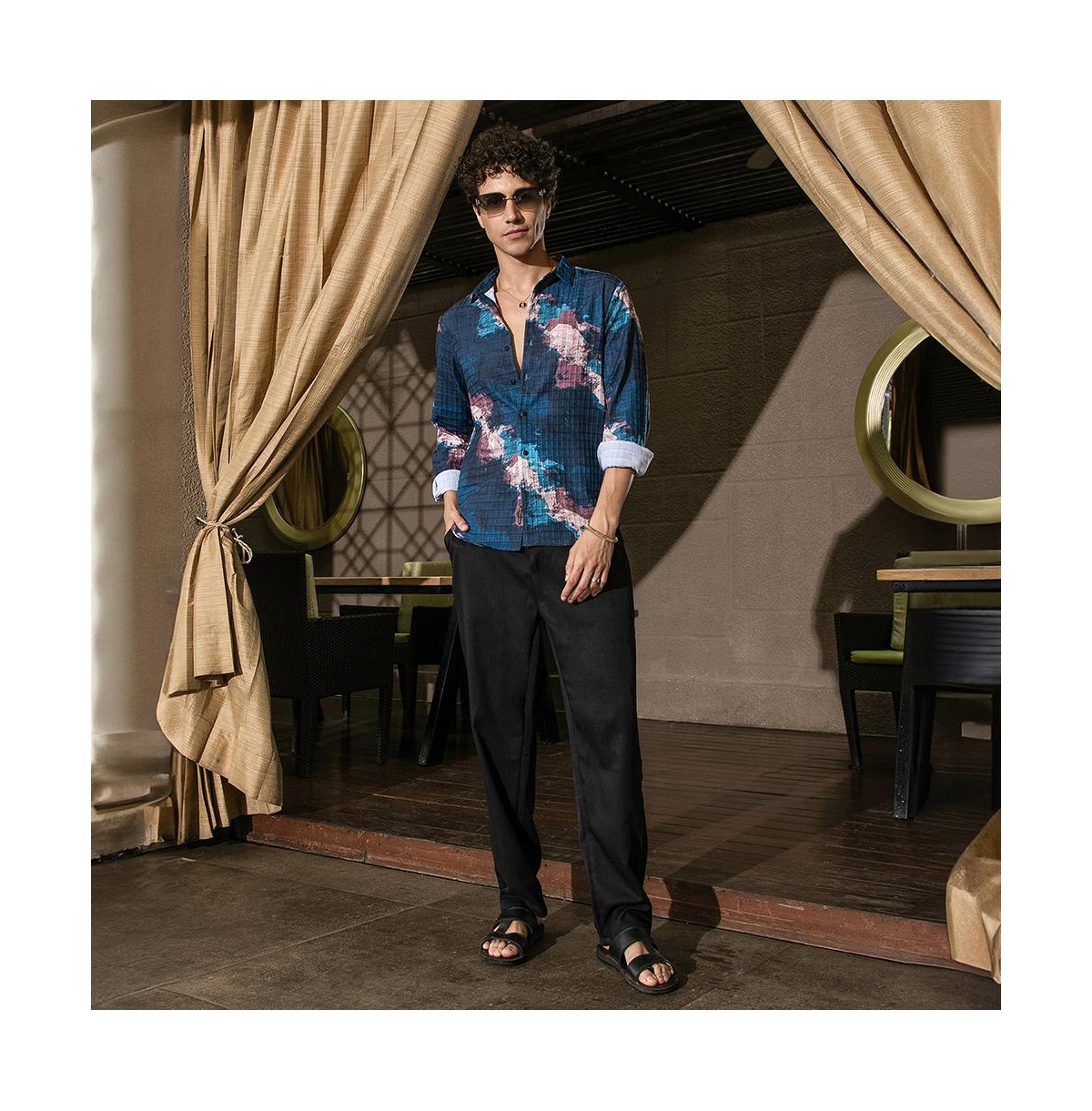 Campus Sutra Men's Abstract Fluid Shirt