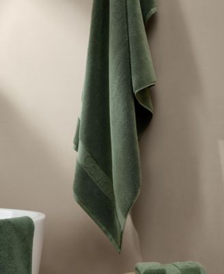 Iconic Cotton Jacquard Bath Towel, 56" x 30"