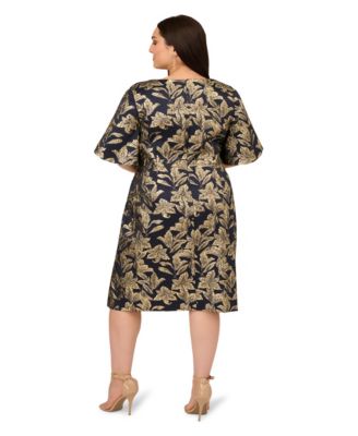 Plus Size Stretch Jacquard Sheath Dress