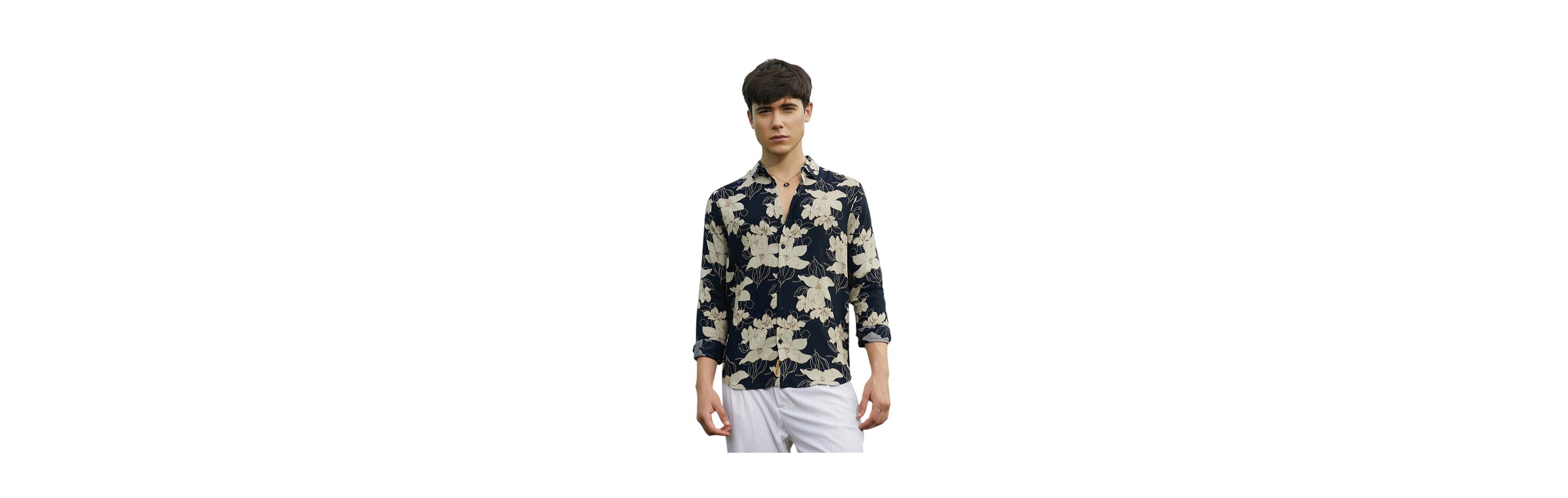 Campus Sutra Men's Botanical Imprint Shirt
