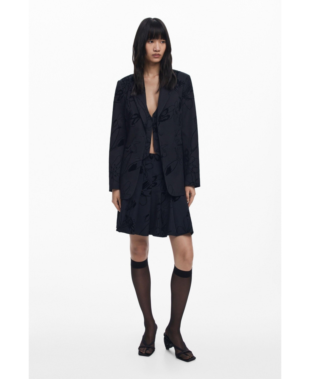 Desigual Tonal Floral Blazer In Black